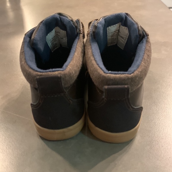 Kids Cat & Jack boots - Picture 4 of 4